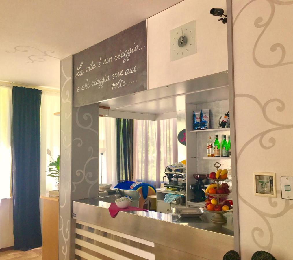 Alice Hotel Cervia Exterior photo